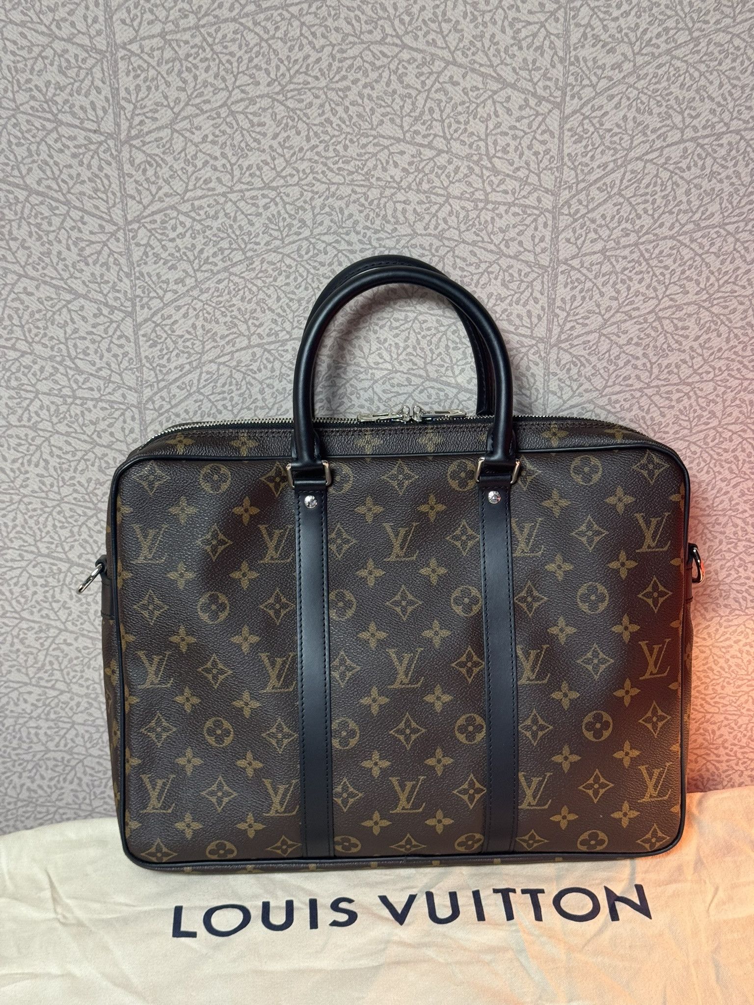 Louis Vuitton Louis Vuitton Porte Documents Voyage PM Monogram M52005 Size ONE SIZE - 2 Thumbnail
