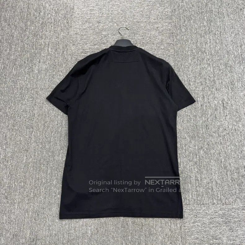 Givenchy Givenchy Floral Metal Letter Short-Sleeve Size US M / EU 48-50 / 2 - 5 Thumbnail