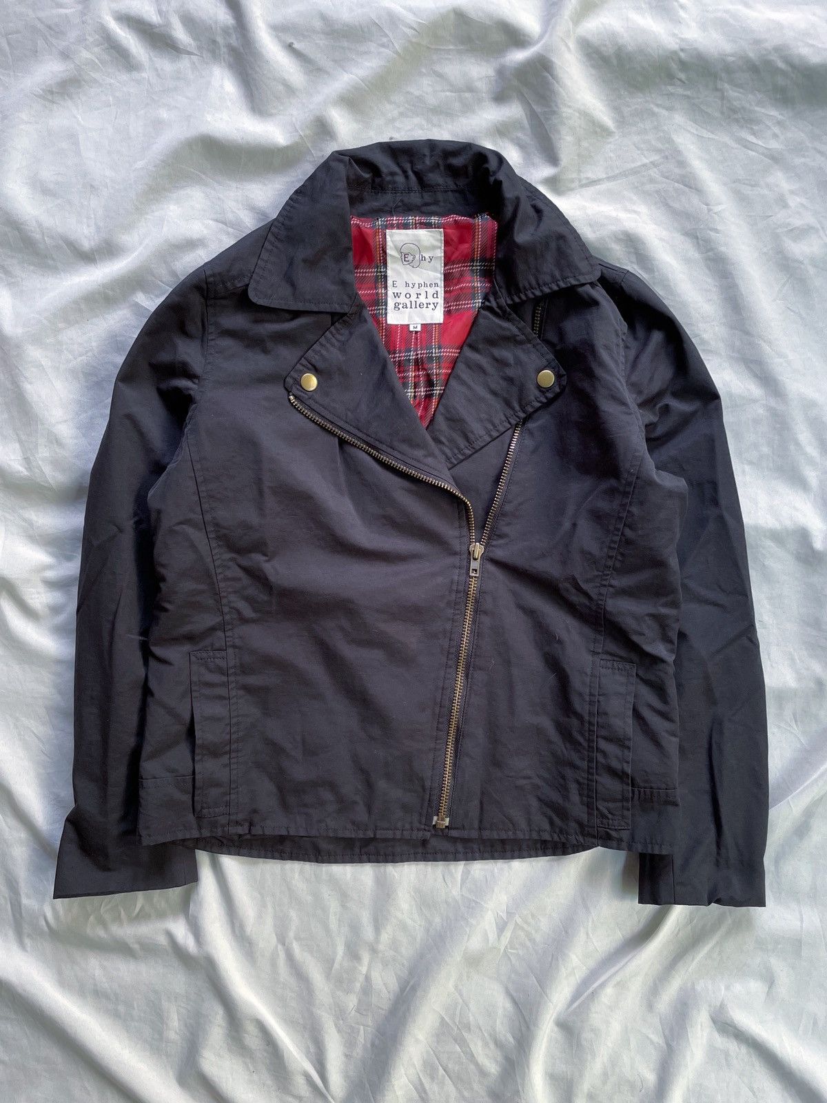 E Hyphen World Gallery | Grailed