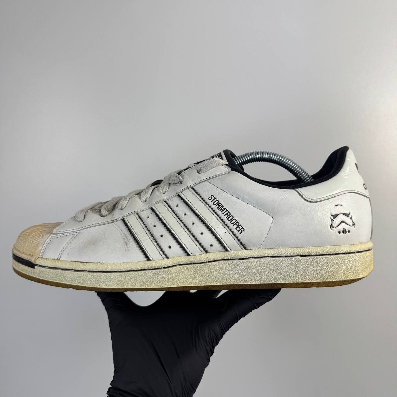 Adidas Adidas Superstar Star Wars Stormtrooper Size US12 Size US 12 / EU 45 - 7 Thumbnail