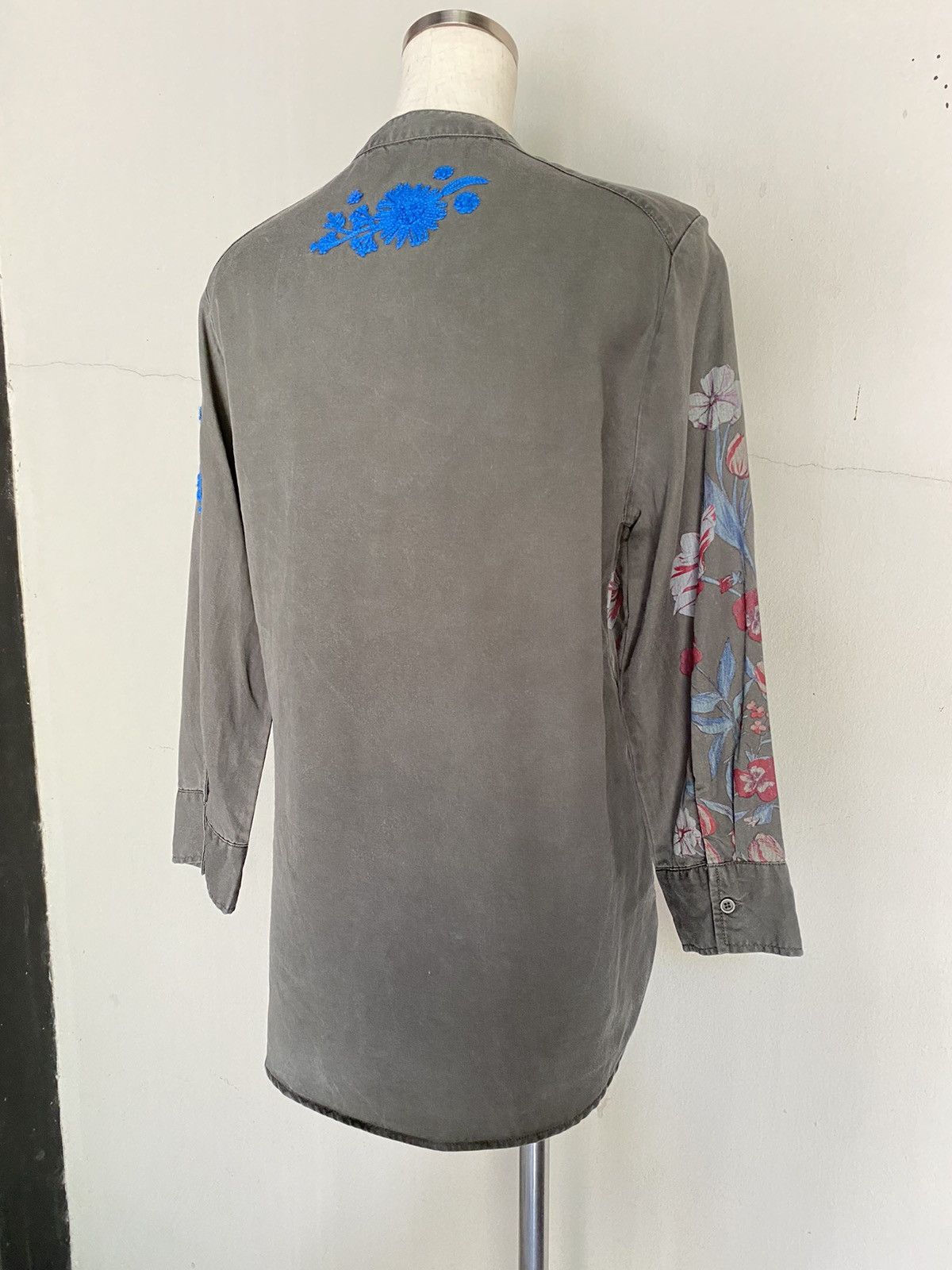 Desigual Desigual Gray Floral Embroidered shirt Size XS / US 0-2 / IT 36-38 - 21 Thumbnail