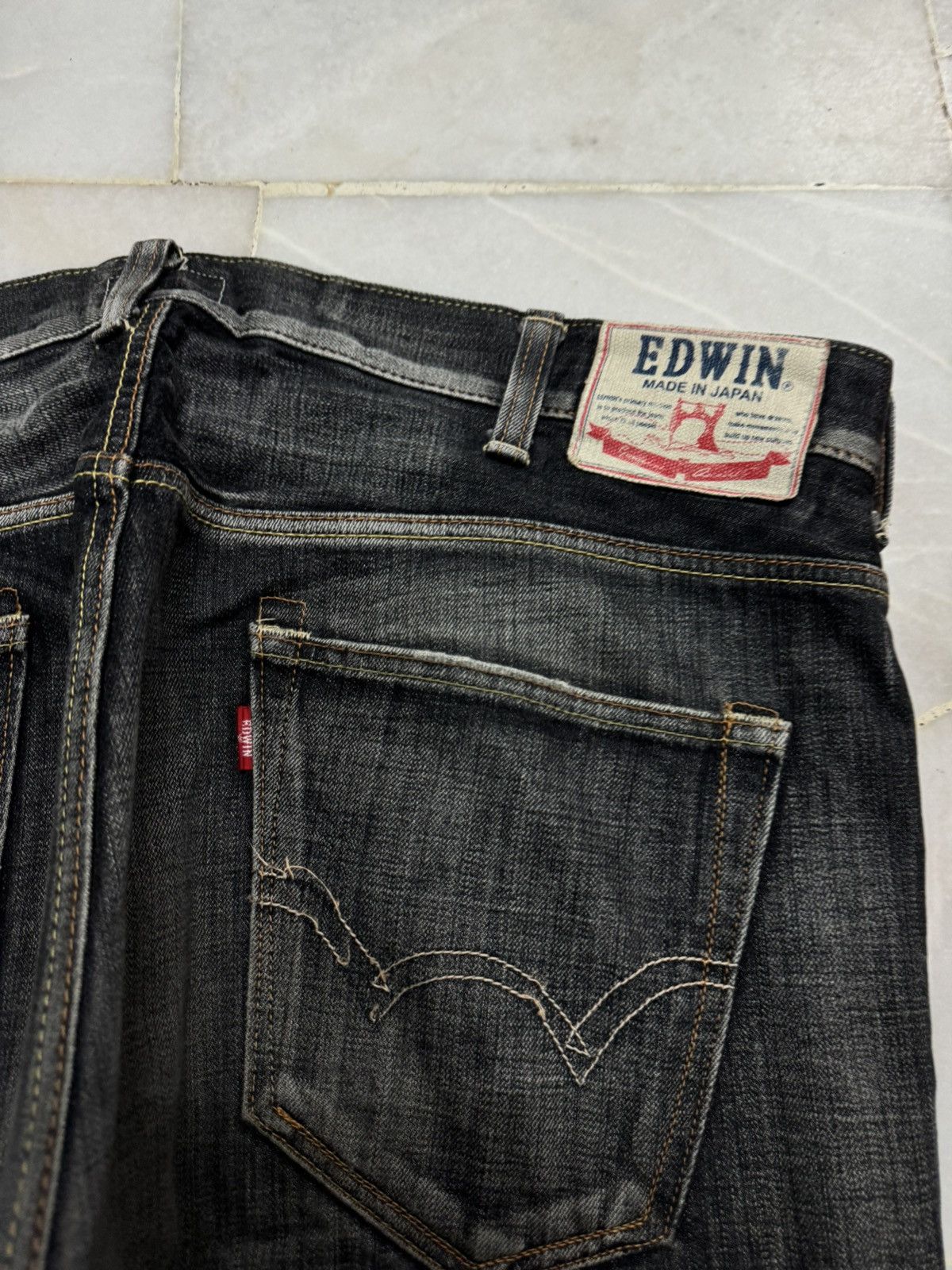 Edwin BIG SIZE💥INSANE EDWIN MADE IN JAPAN MUDWASH WHSIKER DISTRES Size US 42 / EU 58 - 18 Thumbnail