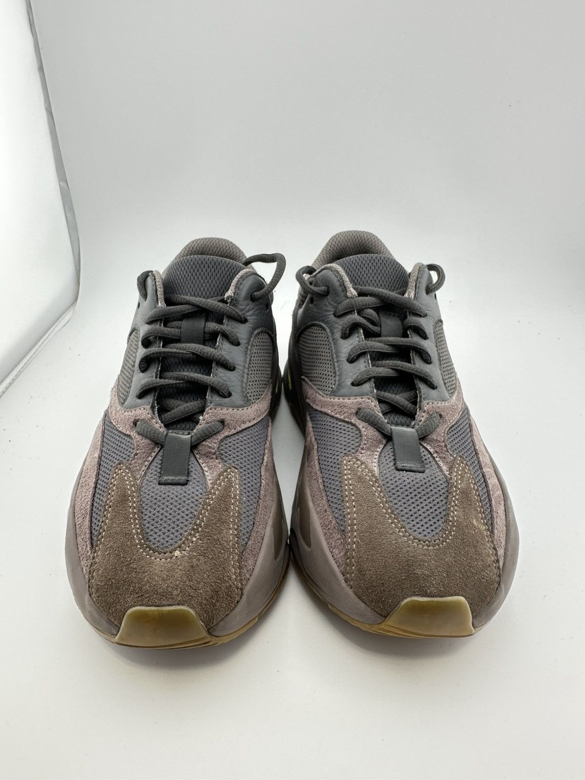 Adidas × Yeezy SAMPLE KIM K YEEZY 700 SIZE 5.5 Size US 5.5 / EU 38 - 3 Thumbnail