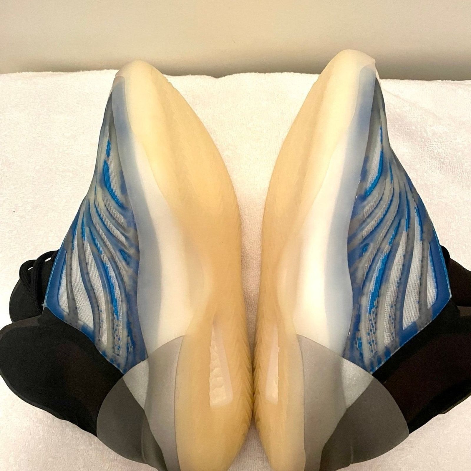 Adidas Adidas Yeezy QNTMZ Basketball Sneaker Size US 6.5 / EU 39-40 - 6 Thumbnail