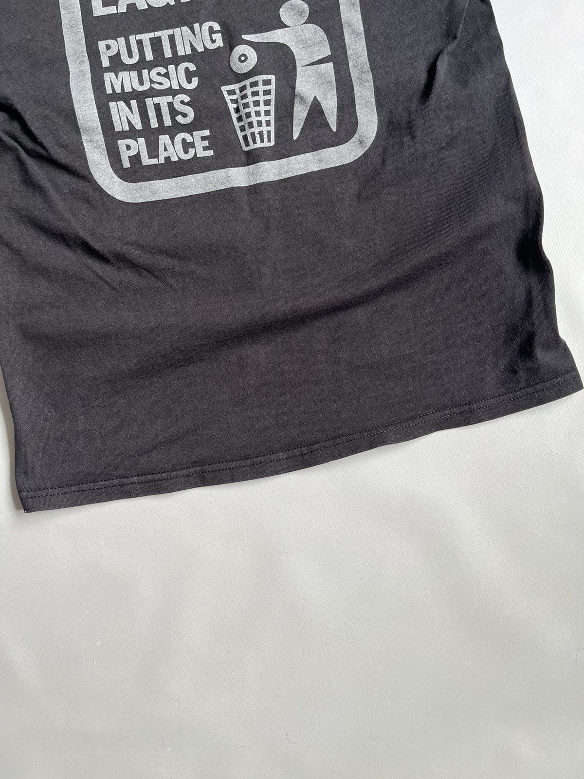 Other Lagwagon Putting Music In Its Place Unisex Black T-shirt Size US M / EU 48-50 / 2 - 4 Thumbnail