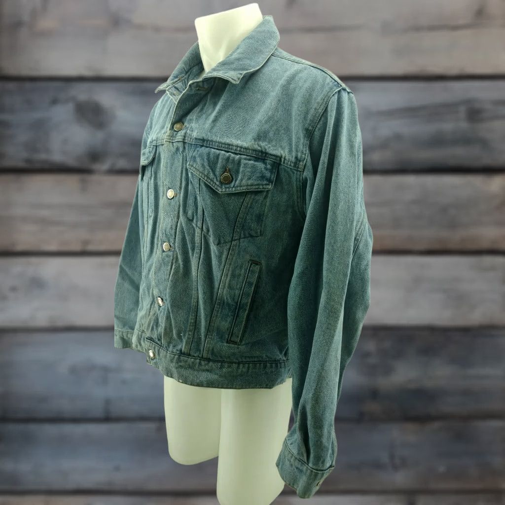 Wrangler Wrangler Hero Men's Classic Denim Jean Jacket Size Large Trucker, Blue, Button Closure, 100% Cotton Denim, Regular Fit, Hip Length, Vintage: No Size US 33 - 1 Thumbnail
