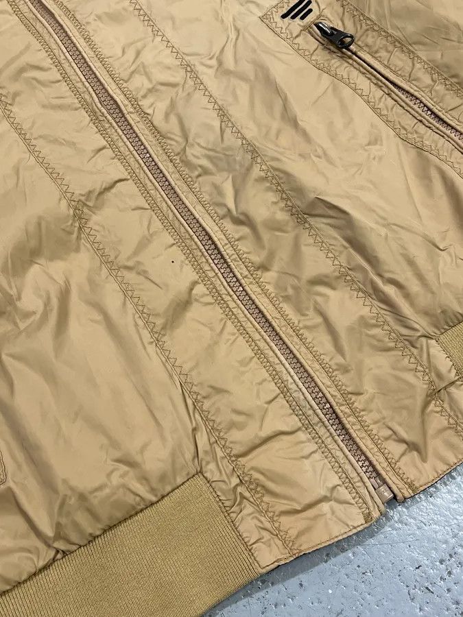 Armani 1990s Armani Réversible Beige & Navy Nylon Bomber Jacket Size US S / EU 44-46 / 1 - 10 Thumbnail
