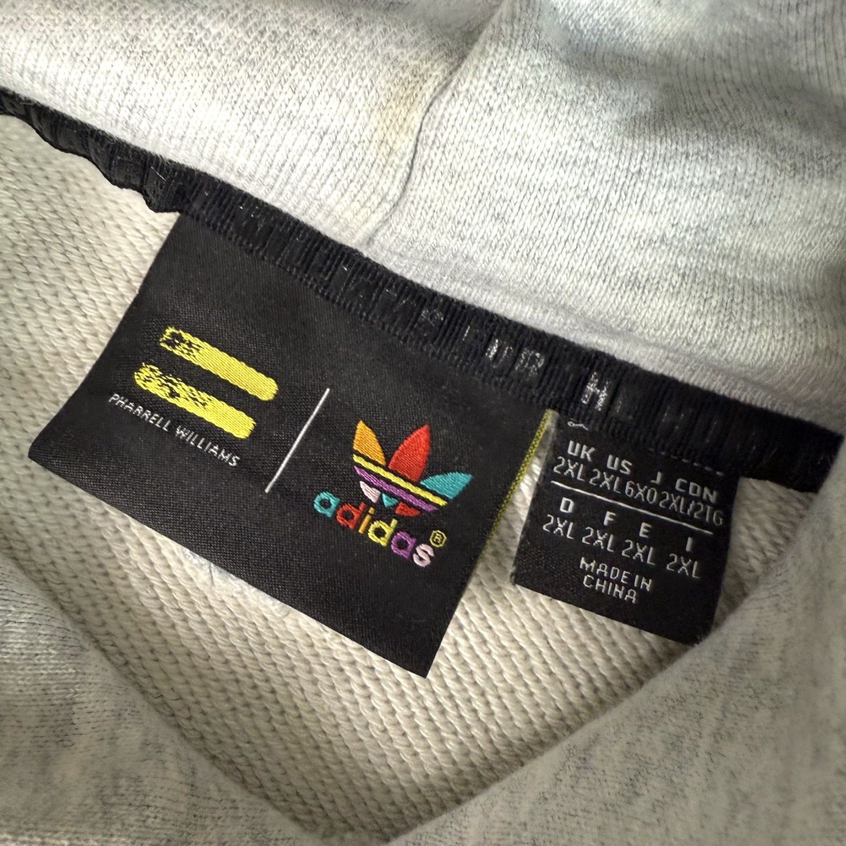 Adidas VINTAGE adidas Hoodie Men 2XL Gray Heavyweight Hooded Pockets Embroidered Logo 90s Designer Outdoor Sports Size US XXL / EU 58 / 5 - 6 Thumbnail