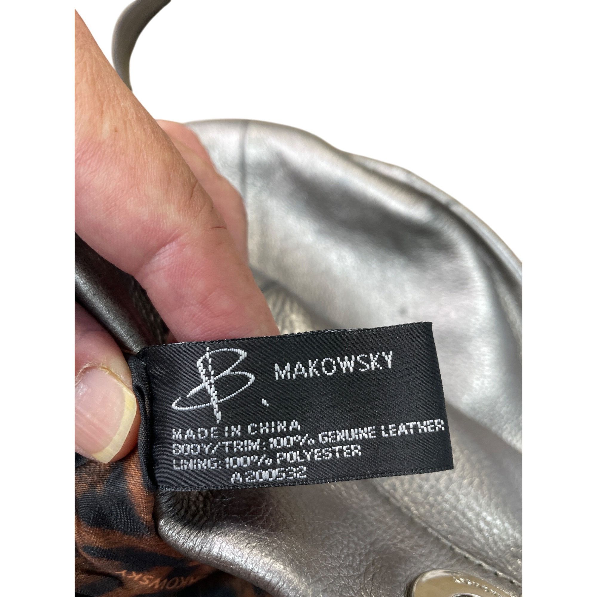 Other B. Makowsky Womens Silver Pebbled Leather Crossbody Handbag Size ONE SIZE - 9 Thumbnail