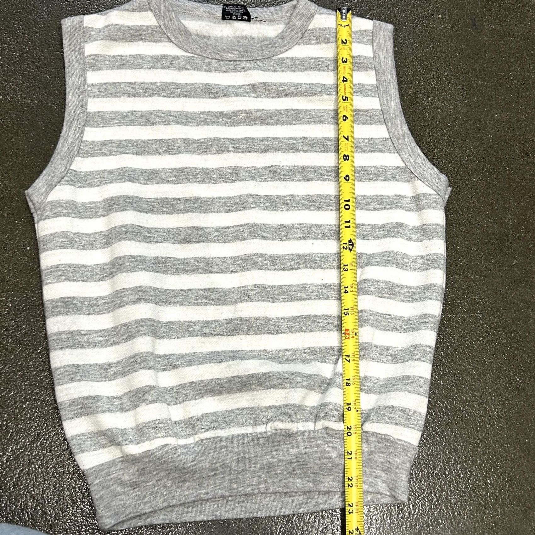 Rivieras Riviera Creations Sweater Vest Womens Medium Gray White Striped Knit Top Size M / US 6-8 / IT 42-44 - 4 Thumbnail