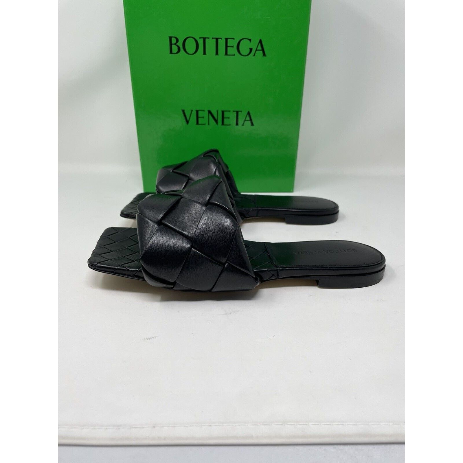 Bottega Veneta Bottega Veneta Flat Puffy Lido 38.5 Size US 8.5 / IT 38.5 - 2 Thumbnail