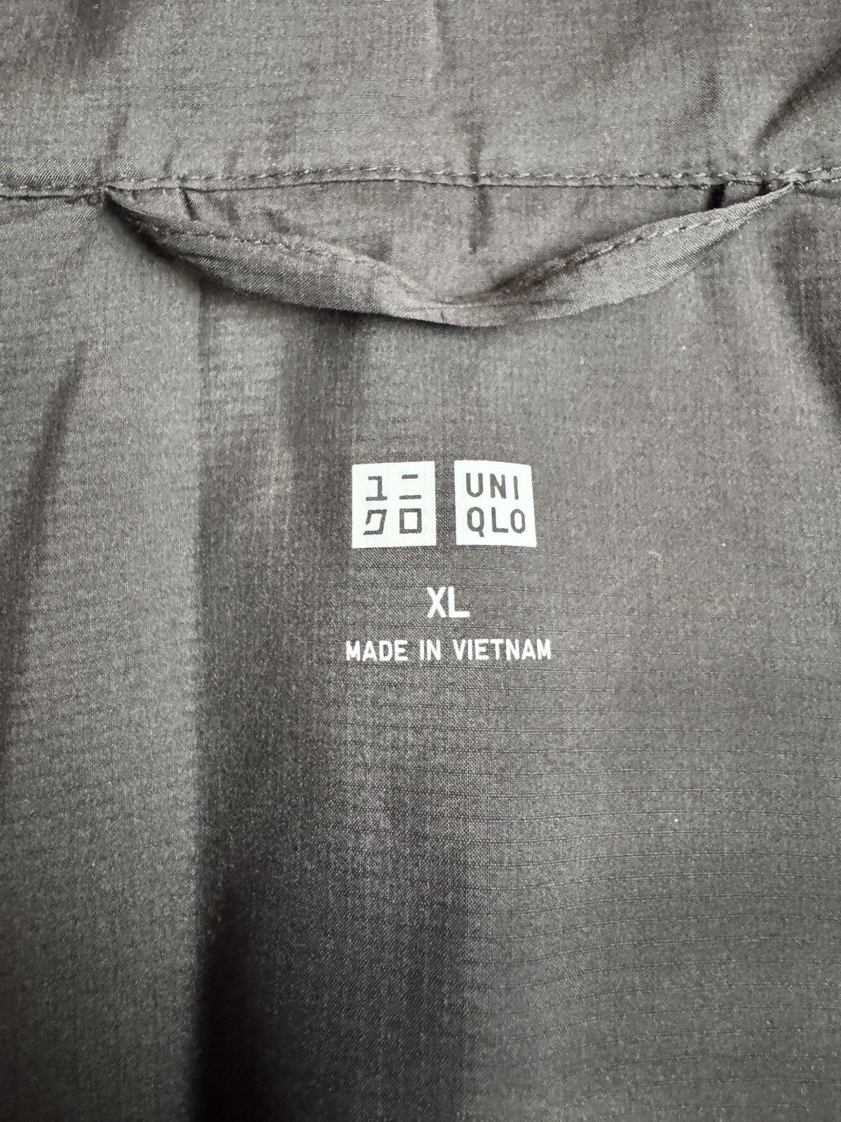 Uniqlo Uniqlo Men’s Pocketable Parka (Black / XL) Size US XL / EU 56 / 4 - 2 Thumbnail