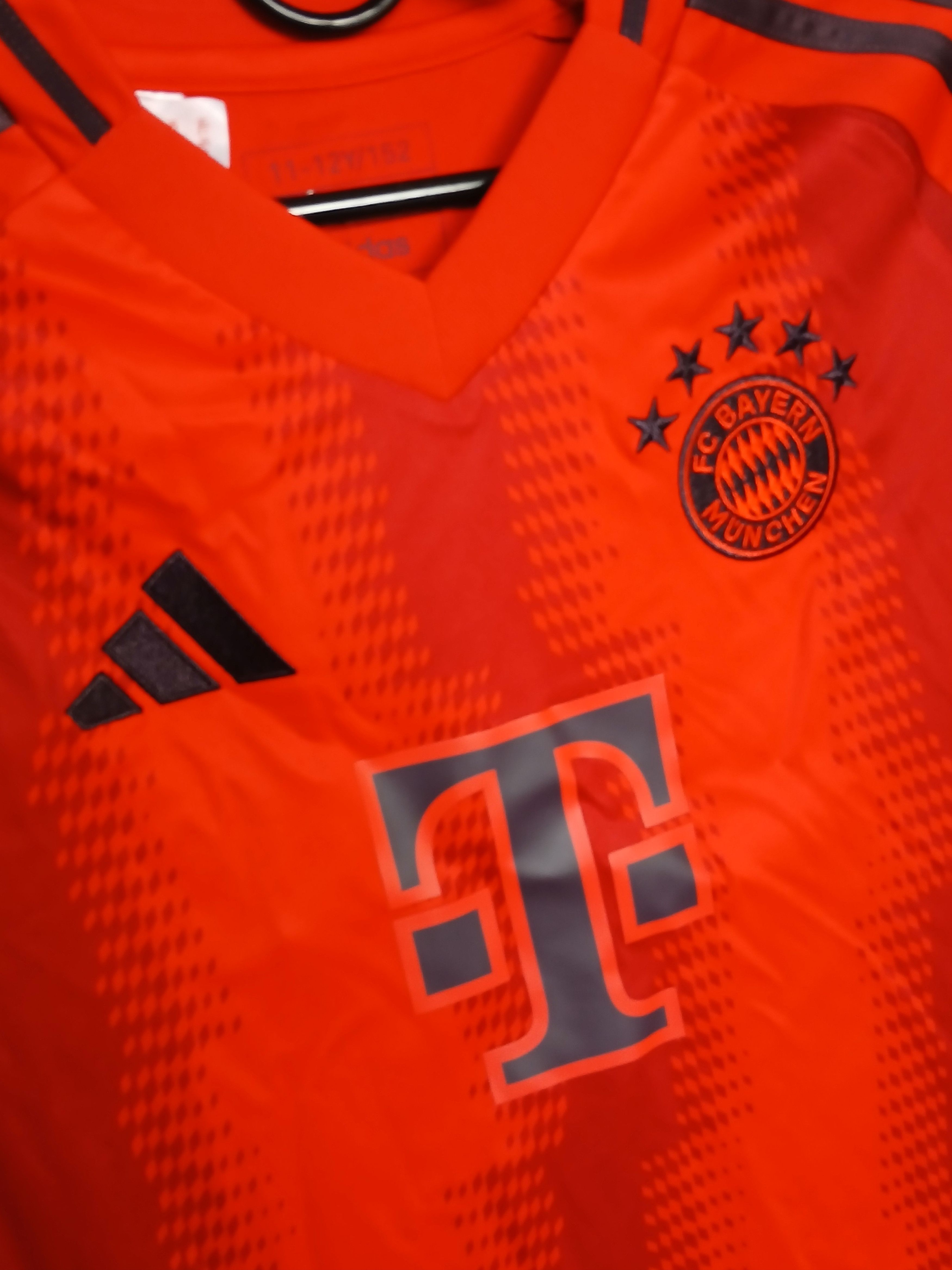 Adidas New KIDS Bayern Munchen 24/25 Home Football Jersey T-Shirt Size US M / EU 48-50 / 2 - 3 Thumbnail