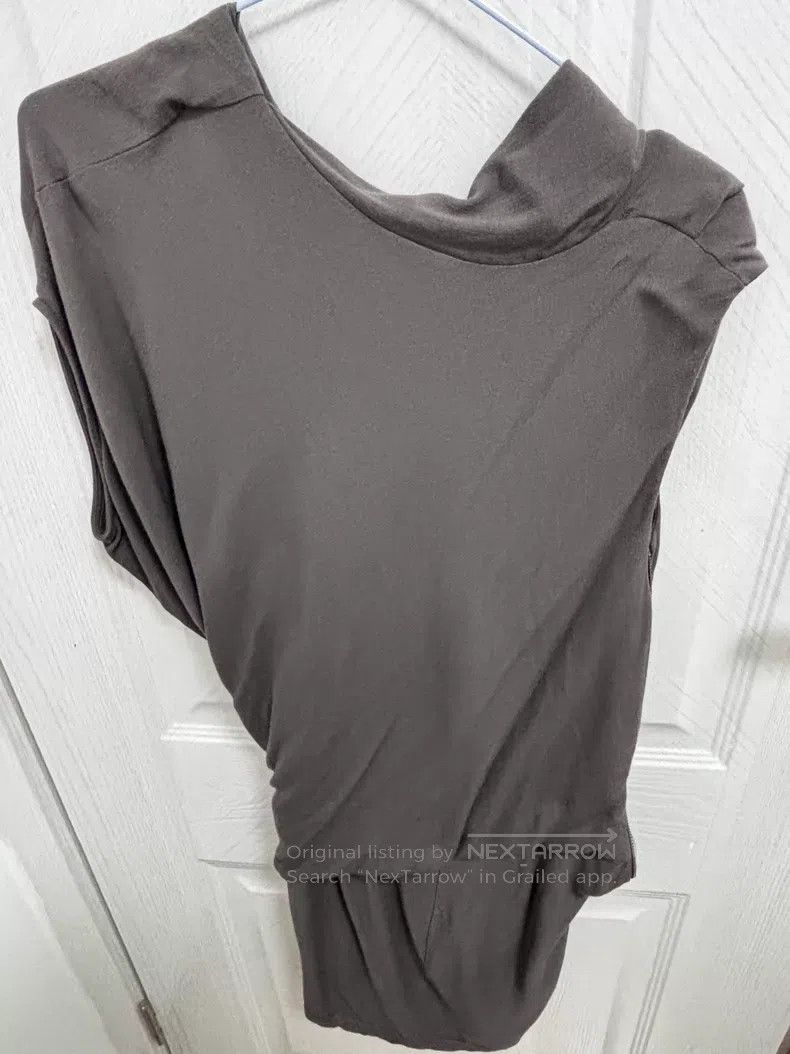 Helmut Lang Helmut Lang Grey asymmetric pleated dress Size M / US 6-8 / IT 42-44 - 2 Thumbnail