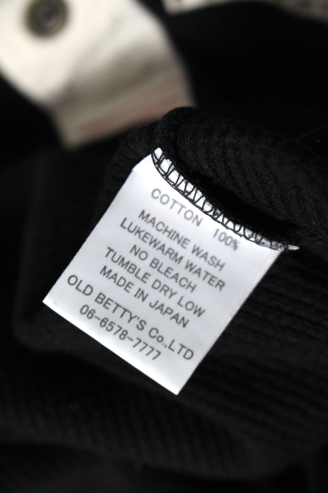 Japanese Brand 2000S OLD BETTY’S “UTILITY POCKET” WAFFLE HENLEY Size S / US 4 / IT 40 - 6 Thumbnail