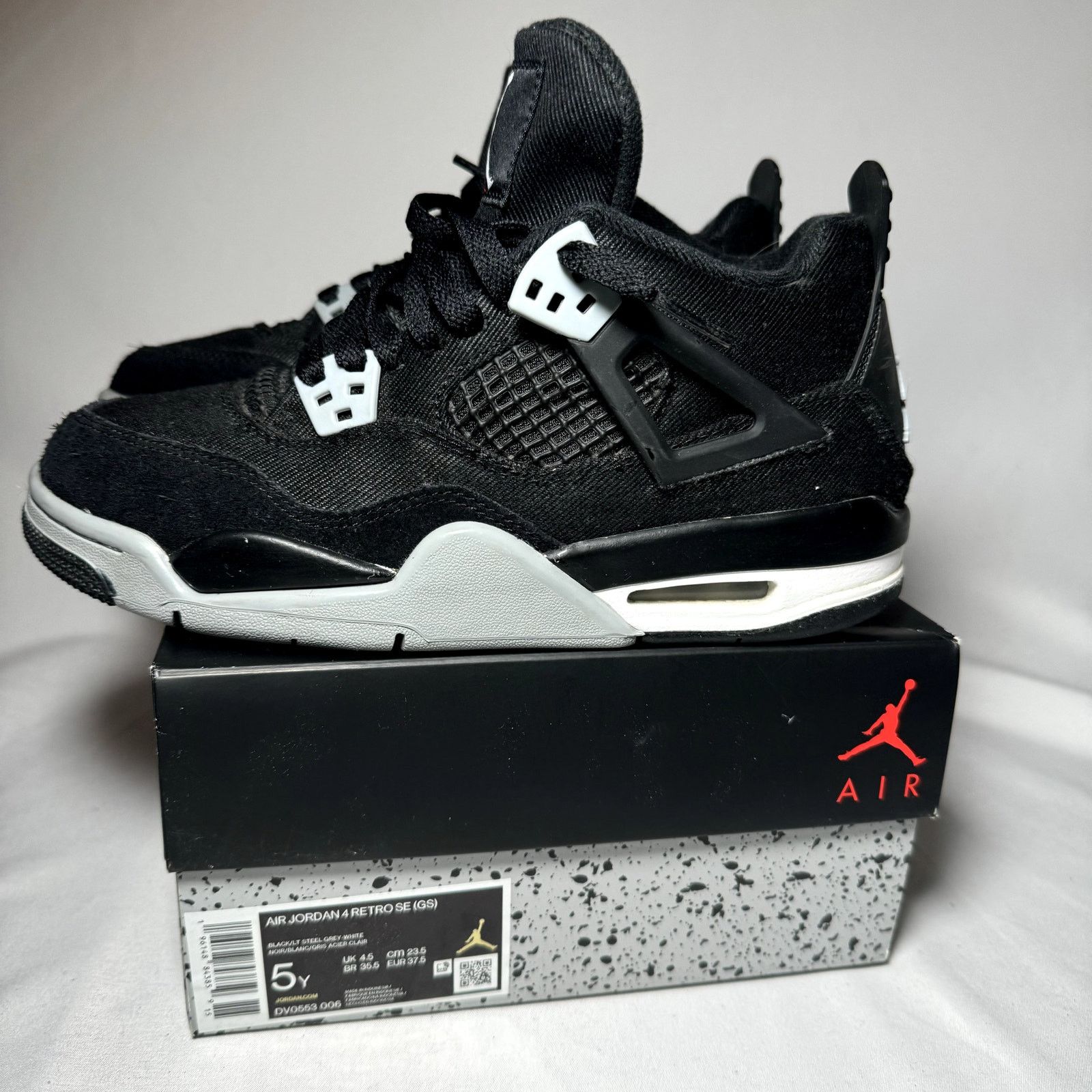 Jordan Brand × Nike Size 5 - Air Jordan 4 Retro SE GS Black Canvas Men's Shoes Size US 5 / EU 37 - 9 Thumbnail