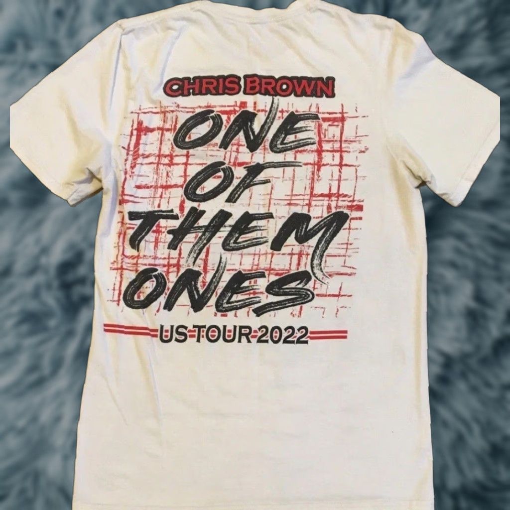 Vintage VINTAGE Chris Brown 2022 Faded Distress Tour Shirt XS S AOP Concert Hip Hop Rock Graphic Tee Mens Size US XS / EU 42 / 0 - 1 Thumbnail