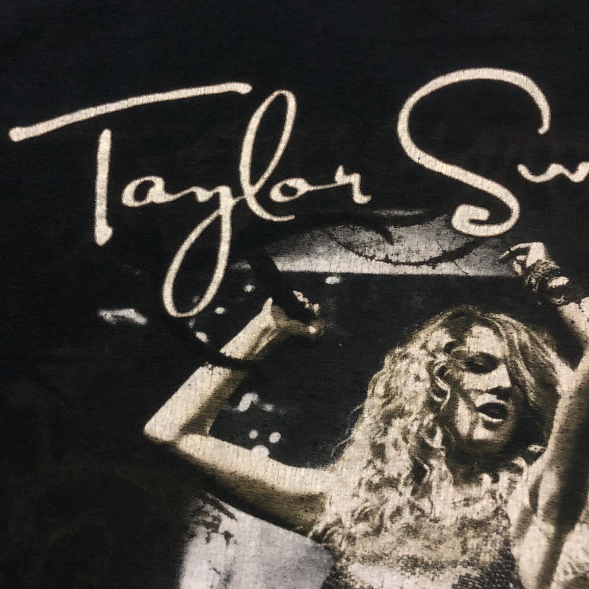 Vintage Taylor Swift Fearless Concert Tour 2009 Size S Size S / US 4 / IT 40 - 3 Thumbnail