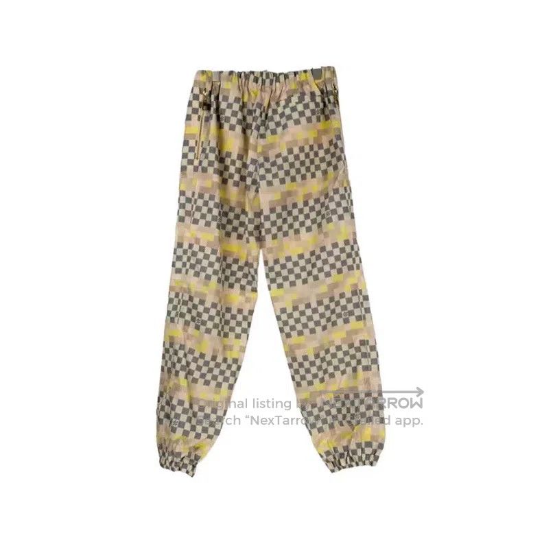 Louis Vuitton Louis Vuitton Grey and pink checkerboard nylon pants Size US 38 / EU 54 - 2 Thumbnail