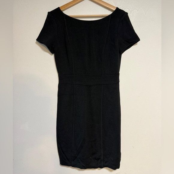 St. John St. John Black Short Sleeve Sheath Dress Size 4 Size S / US 4 / IT 40 - 4 Thumbnail