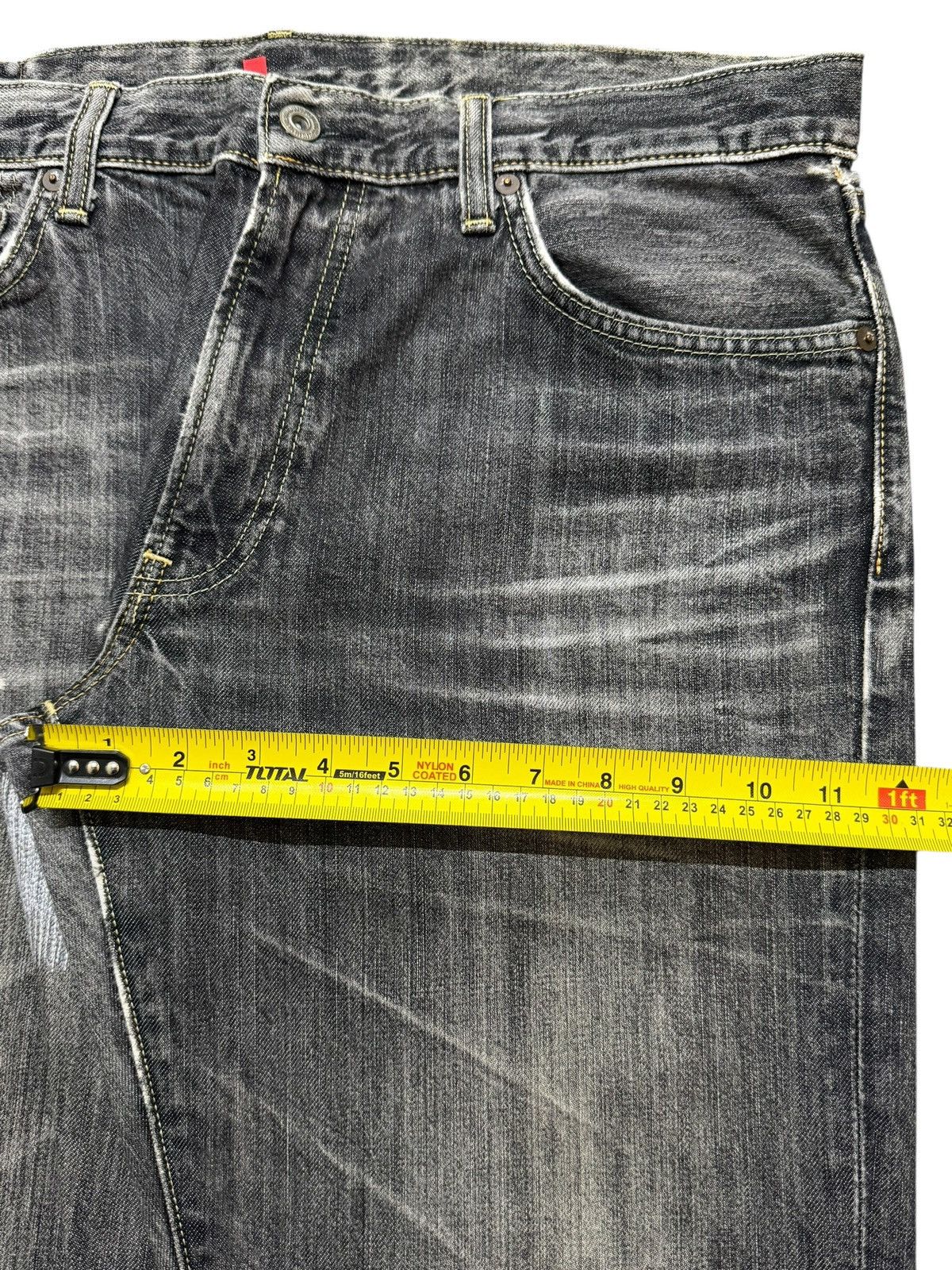 Uniqlo Vintage Y2K Japanese Uniqlo Faded Wash Whiskers Relaxed Fits Size US 35 - 14 Thumbnail