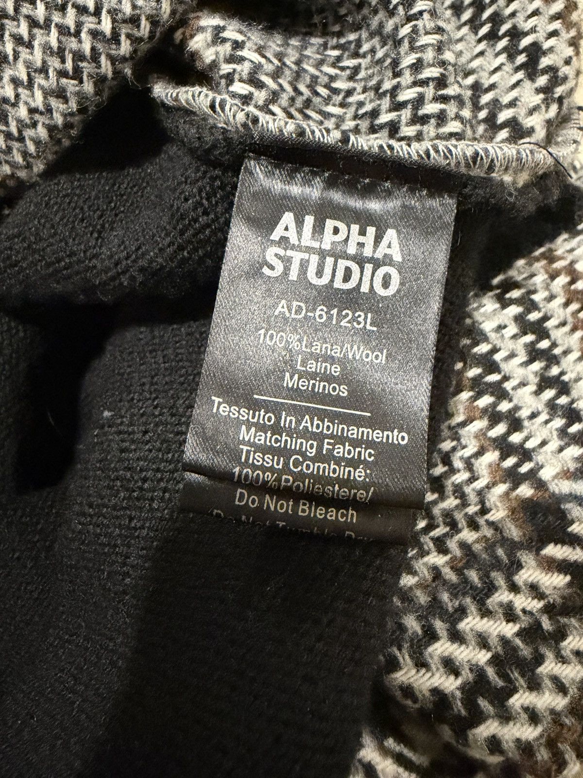 Alpha Studio 100% wool jacket plaid with black. Size 42 italy Size M / US 6-8 / IT 42-44 - 7 Thumbnail