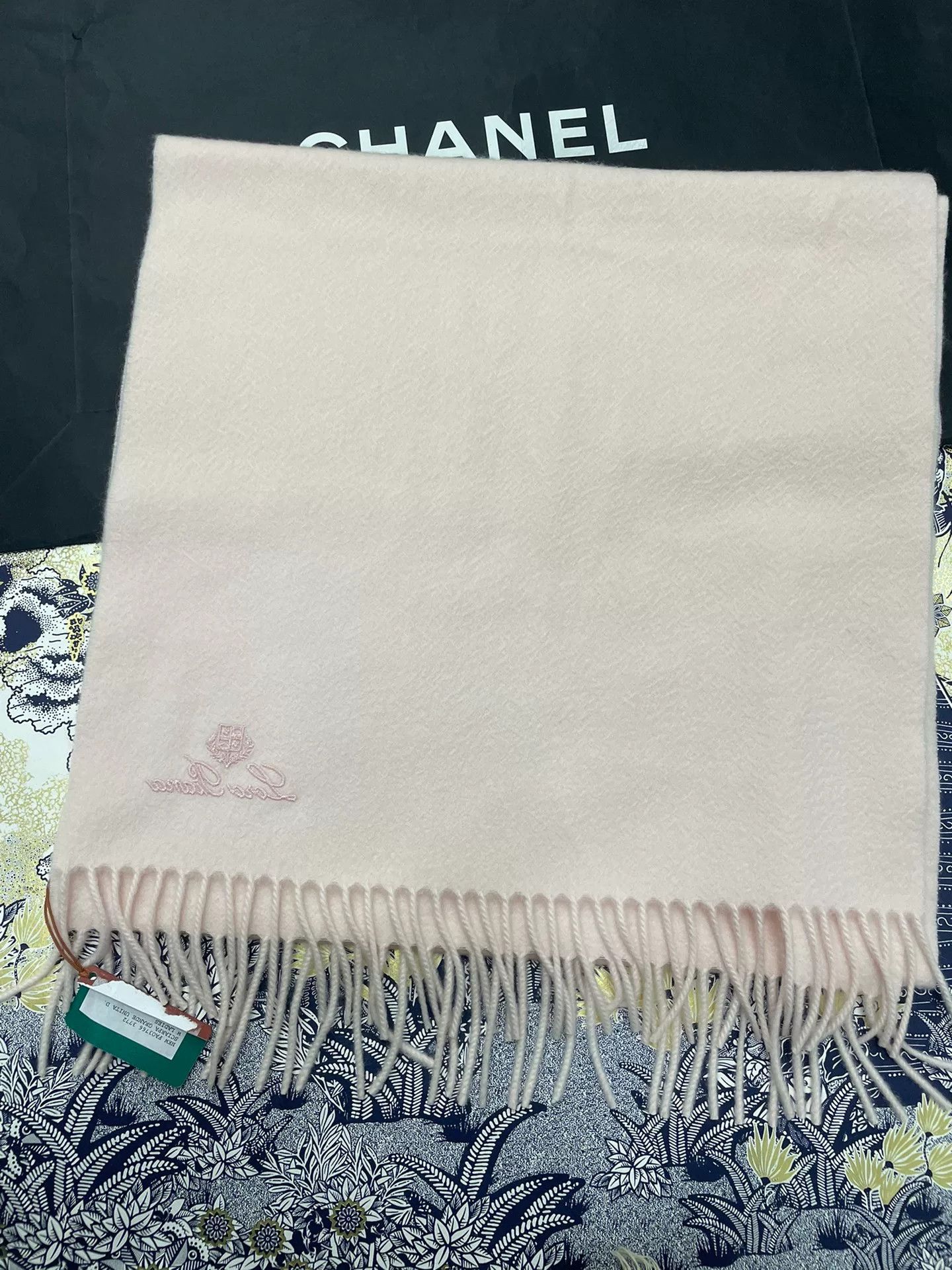 Loro Piana Loro Piana Pink Cashmere Scarf Size ONE SIZE - 1 Thumbnail