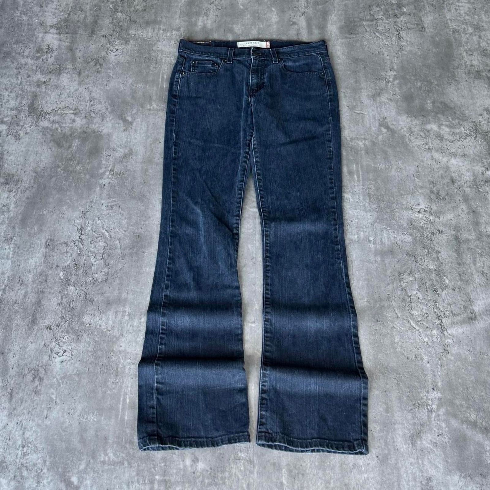 Levi's × Levi's Vintage Clothing × Vintage Vintage Y2K Levi’s 515 Boot Cut Skater Essential Denim Jeans Size 28" / US 6 / IT 42 - 2 Thumbnail
