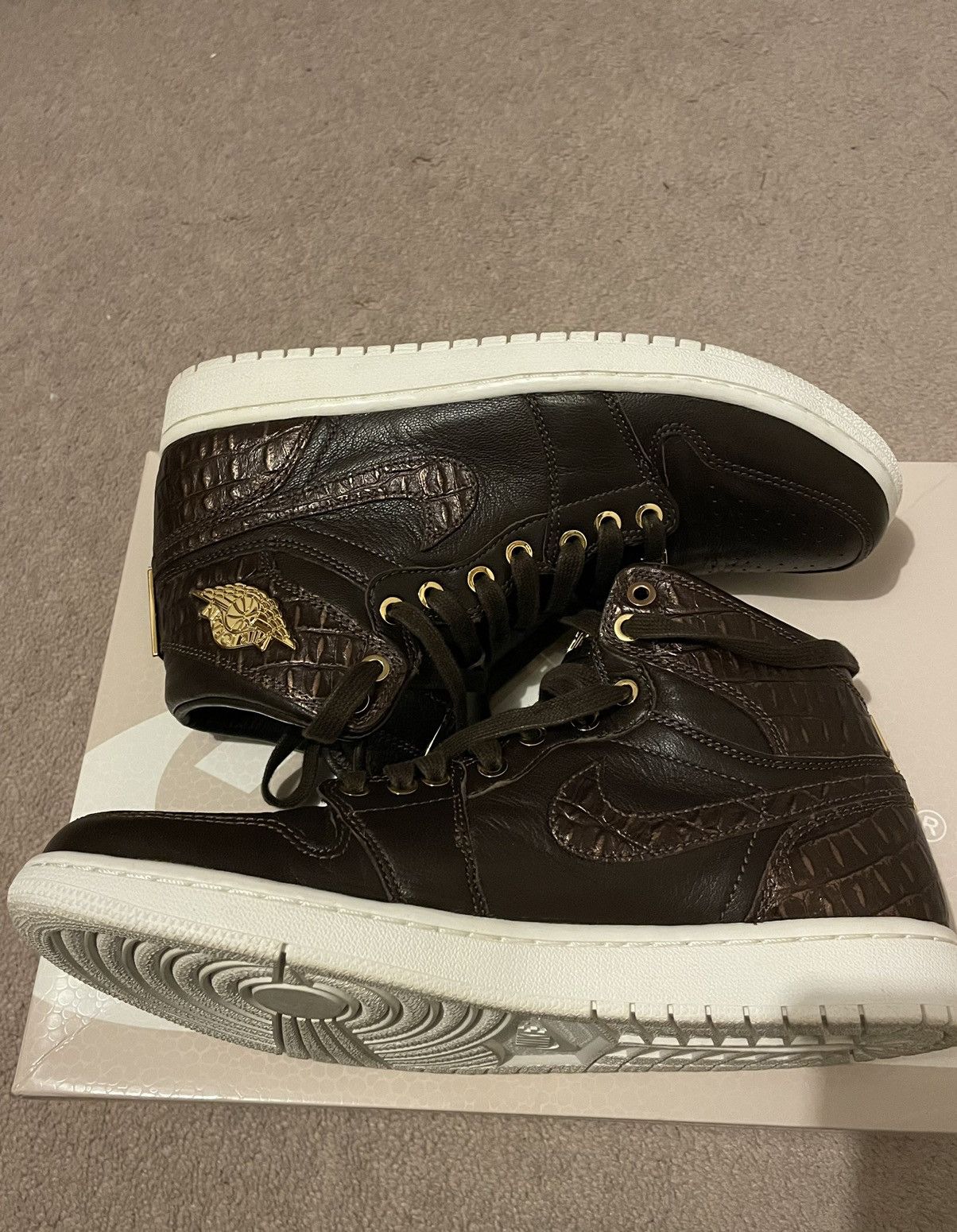 Jordan Brand Nike Air Jordan Retro 1 Pinnacle Baroque Brown Size 9.5 Size US 9.5 / EU 42-43 - 2 Thumbnail