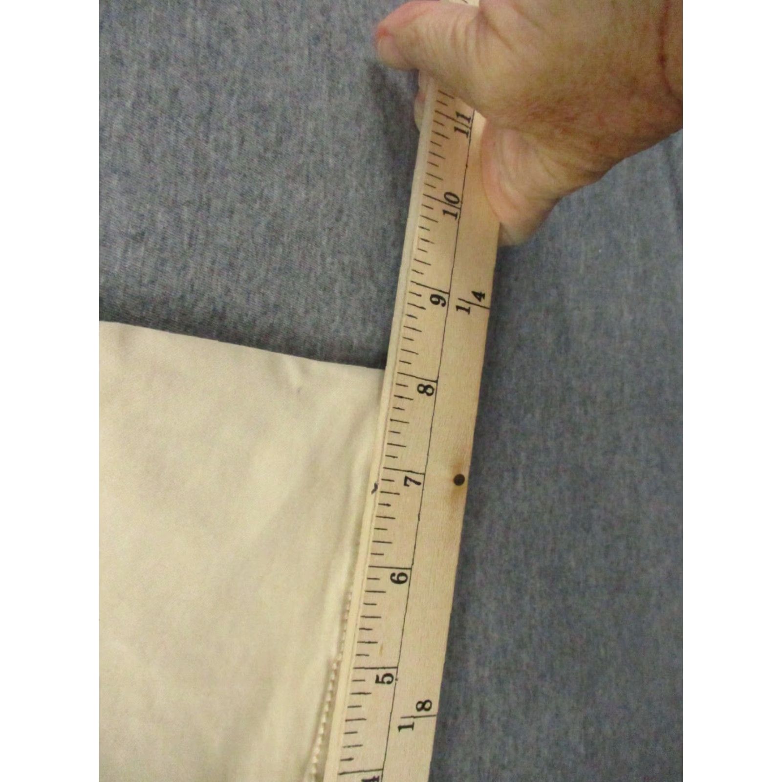 Massimo Dutti VINTAGE Massimo Dutti Flared Pants Women 4 Eggshell Slimming Crop NWT Size 27" / US 4 / IT 40 - 6 Thumbnail