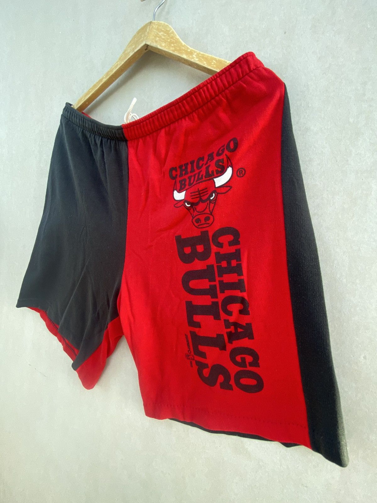 Other Vintage Chicago Bulls 1993 Short Pants Size LL TB-01 Size US 33 - 3 Thumbnail
