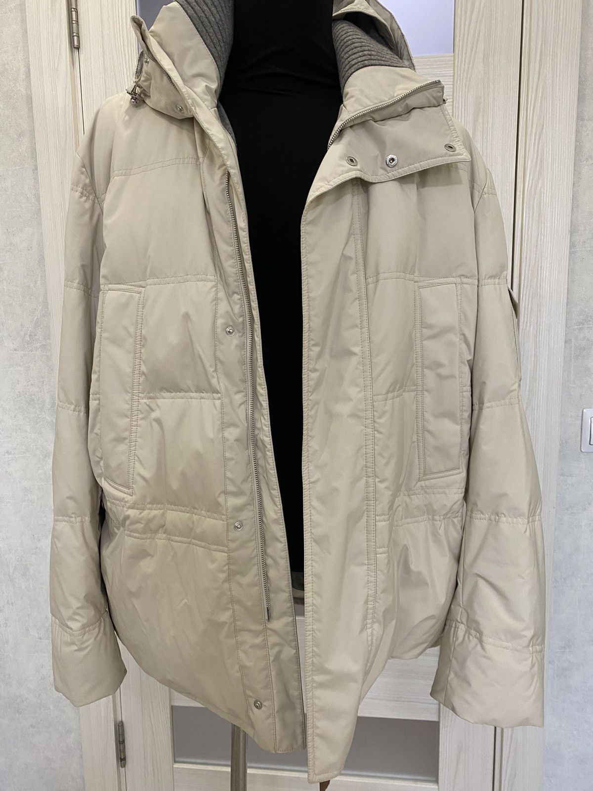 Image of Loro Piana Storm System 100% Cashmere Lining Down Jacket in Beige, Men's (Size XL)