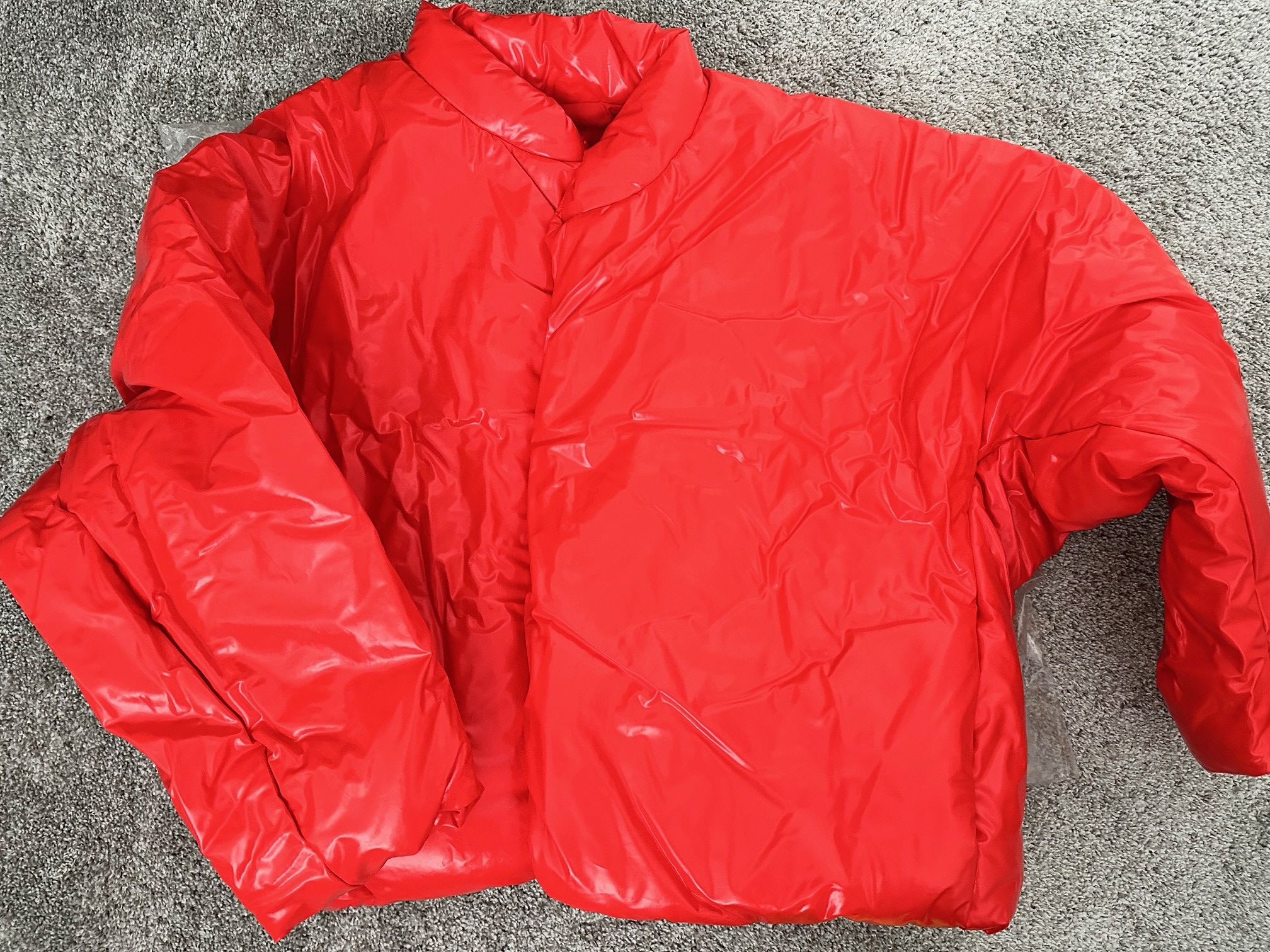 Yeezy Yeezy GAP YZY Red Round Puffer Jacket XXL Size US XXL / EU 58 / 5 - 1 Thumbnail