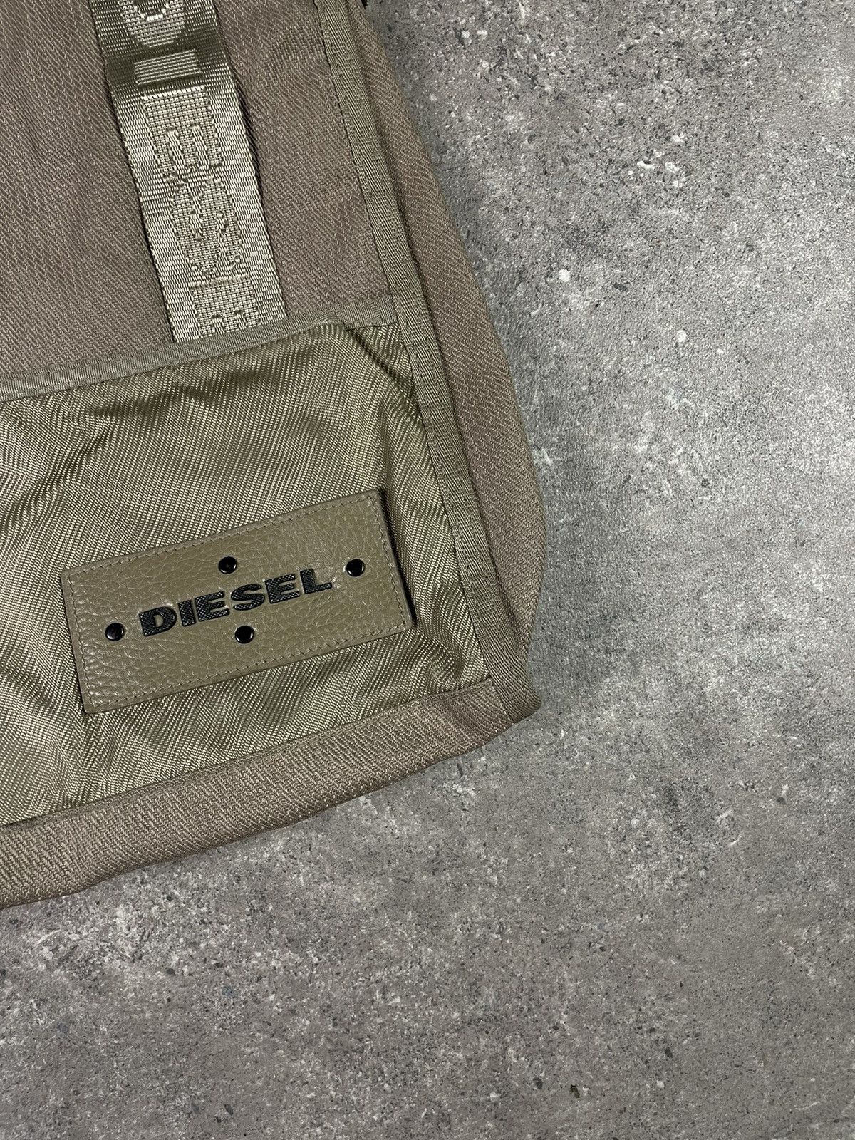 Diesel × Vintage Vintage Y2K Diesel Avant Garde Archive Hand Bag Size ONE SIZE - 3 Thumbnail