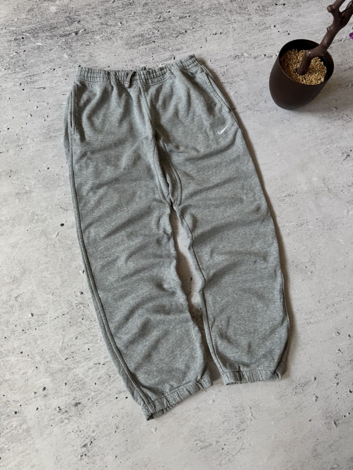Nike × Vintage NIKE VINTAGE Y2K OVERSIZE BAGGY FIT PANTS SWEATPANTS Size US 32 / EU 48 - 1 Thumbnail