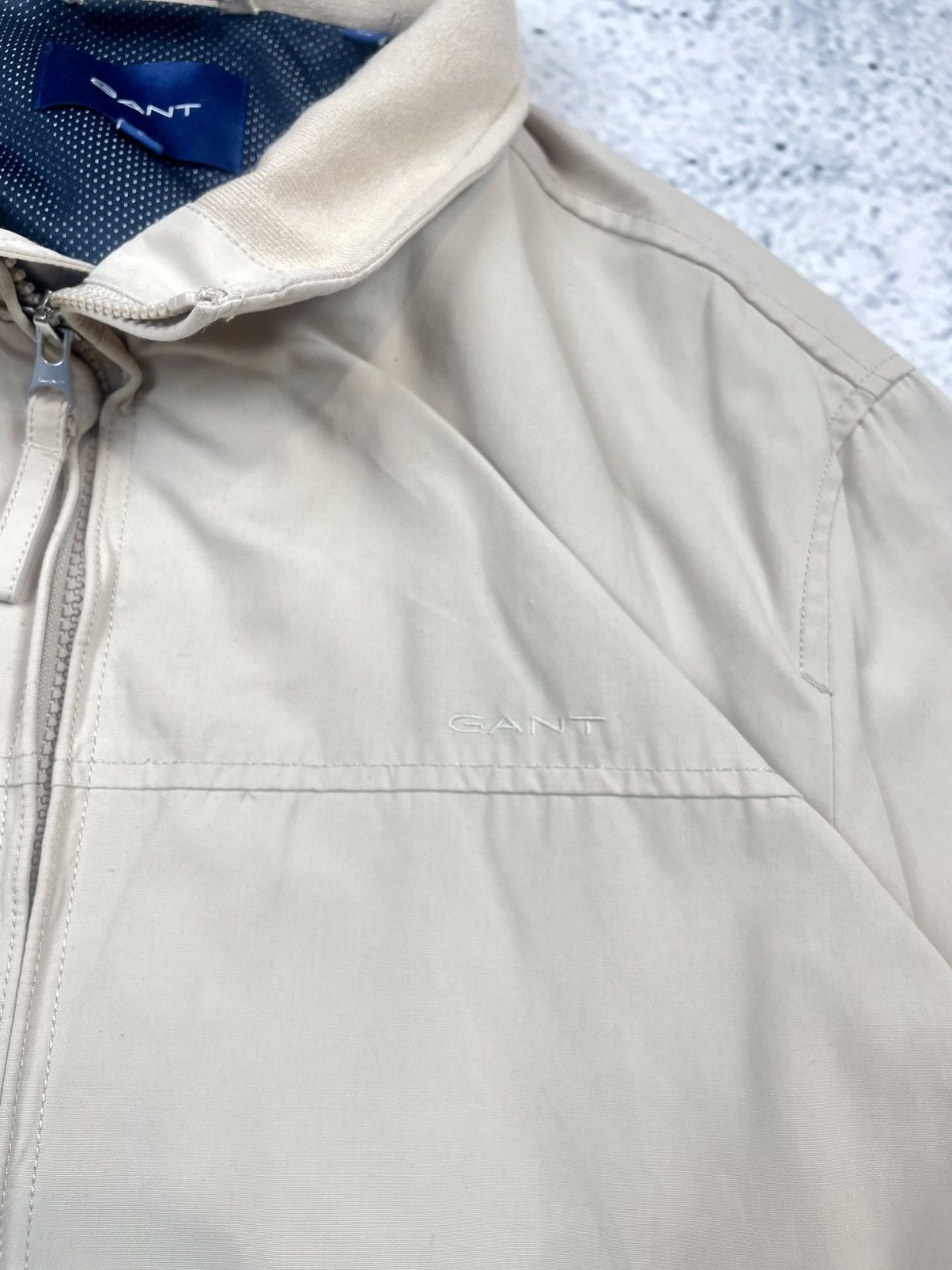 Gant GANT L – Beige Bomber Jacket, Classic Casual Style Size US L / EU 52-54 / 3 - 9 Thumbnail