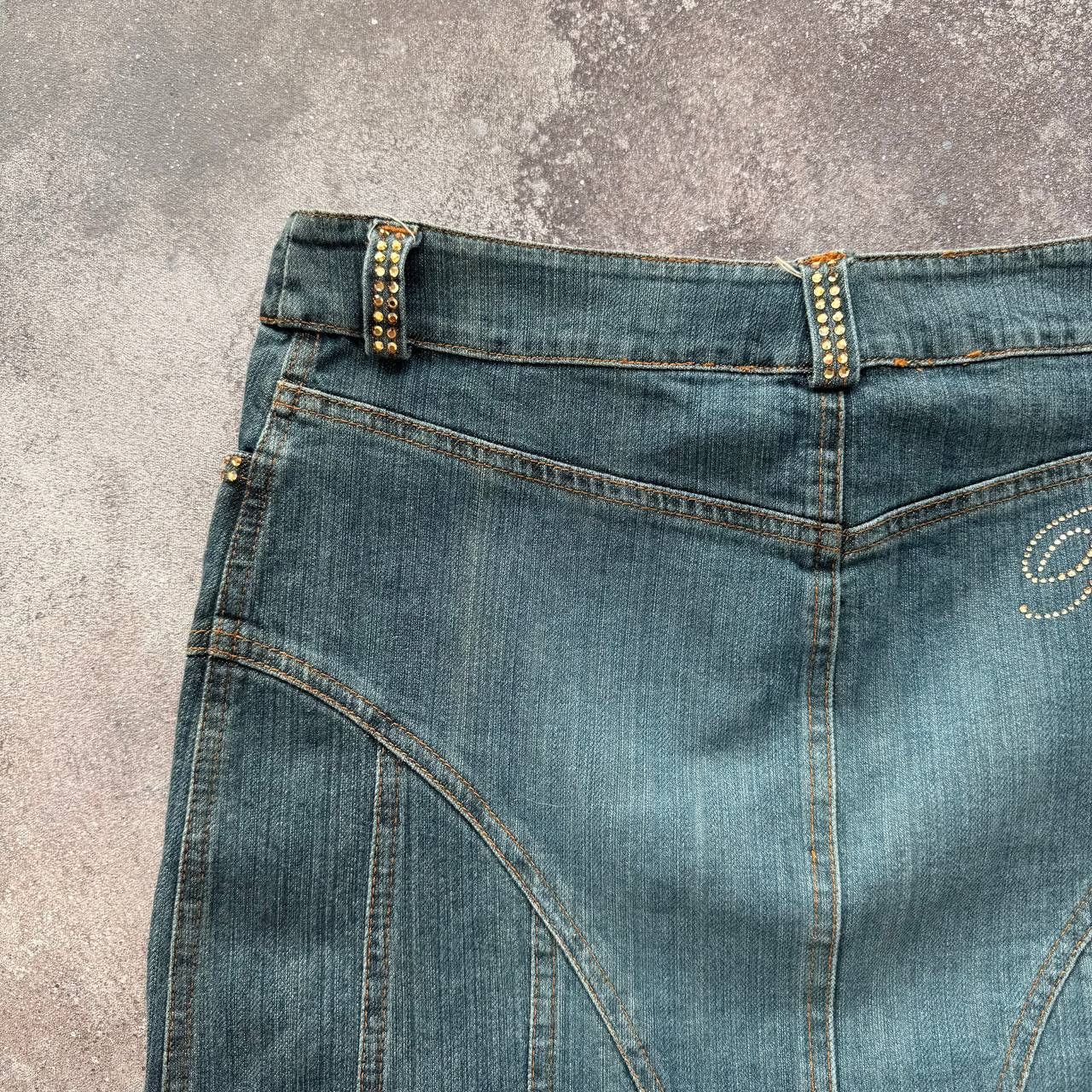 Blumarine Miss Blumarine Y2K Vintage Washed Denim Pleated Skirt Size 28" / US 6 / IT 42 - 9 Thumbnail