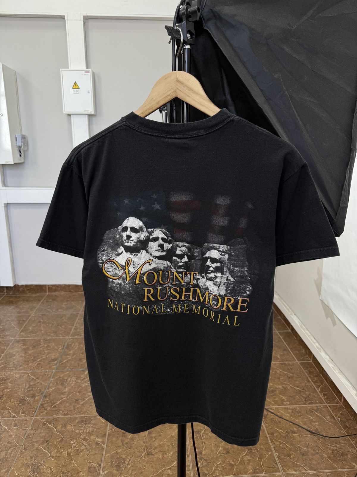 Harley Davidson 🇺🇸 Vintage Harley Davidson Sturgis T-Shirt Mount Rushmore 3D Size US M / EU 48-50 / 2 - 2 Thumbnail
