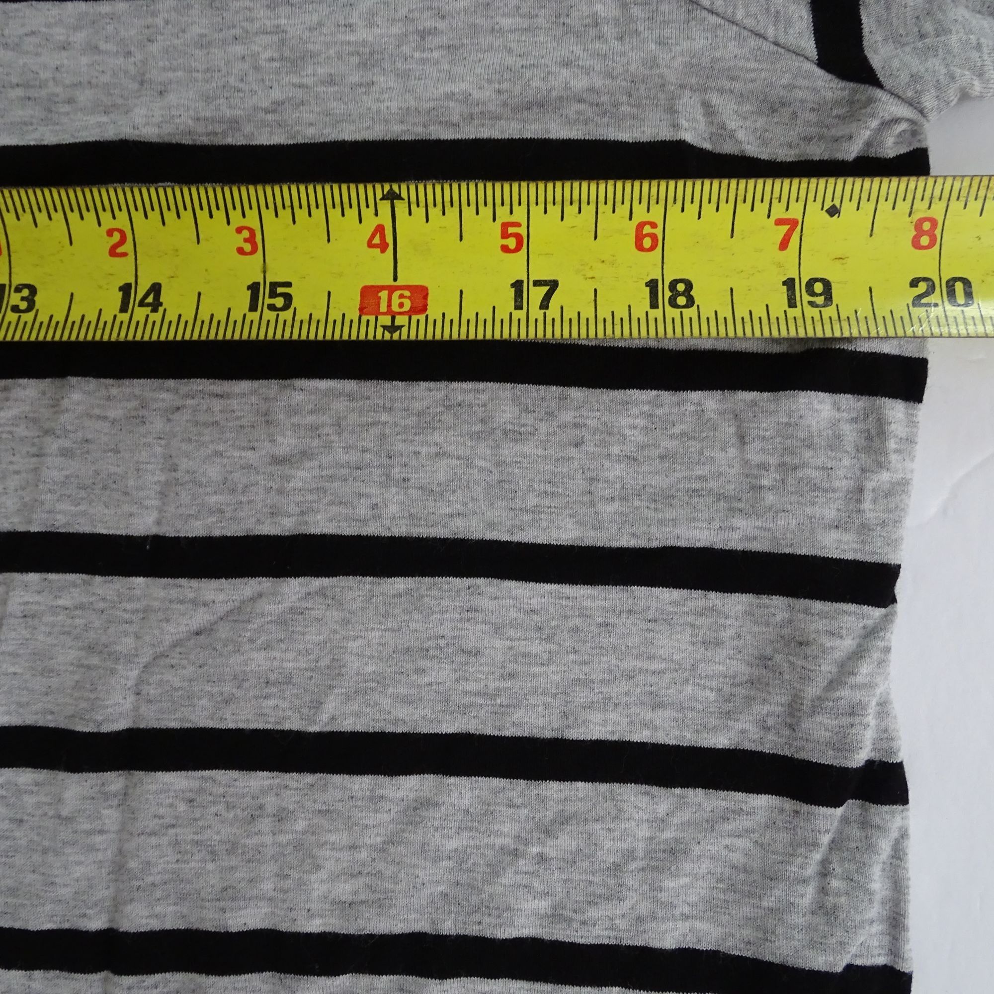 Forever 21 Forever 21 Gray Striped Short Sleeve Knit Top T-shirt Size L Size L / US 10 / IT 46 - 6 Thumbnail