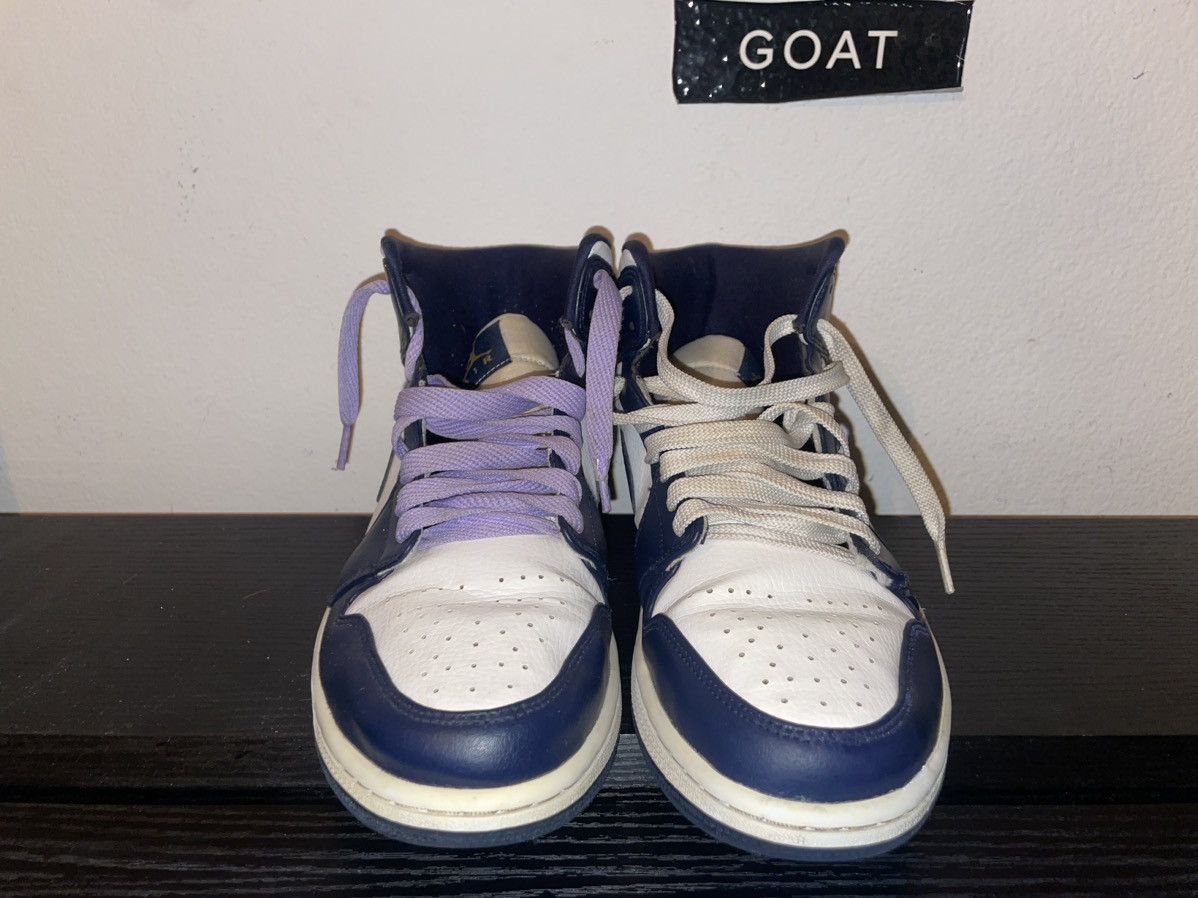 Jordan Brand Air Jordan 1 Mid “Obsidian” Size US 9 / EU 42 - 2 Thumbnail