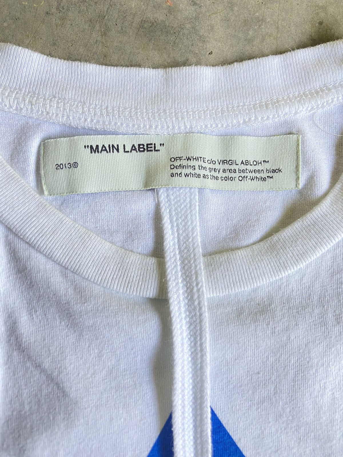 Off-White × Virgil Abloh Off-White Triangle Planet Oversized Blue/White Size US XS / EU 42 / 0 - 5 Thumbnail