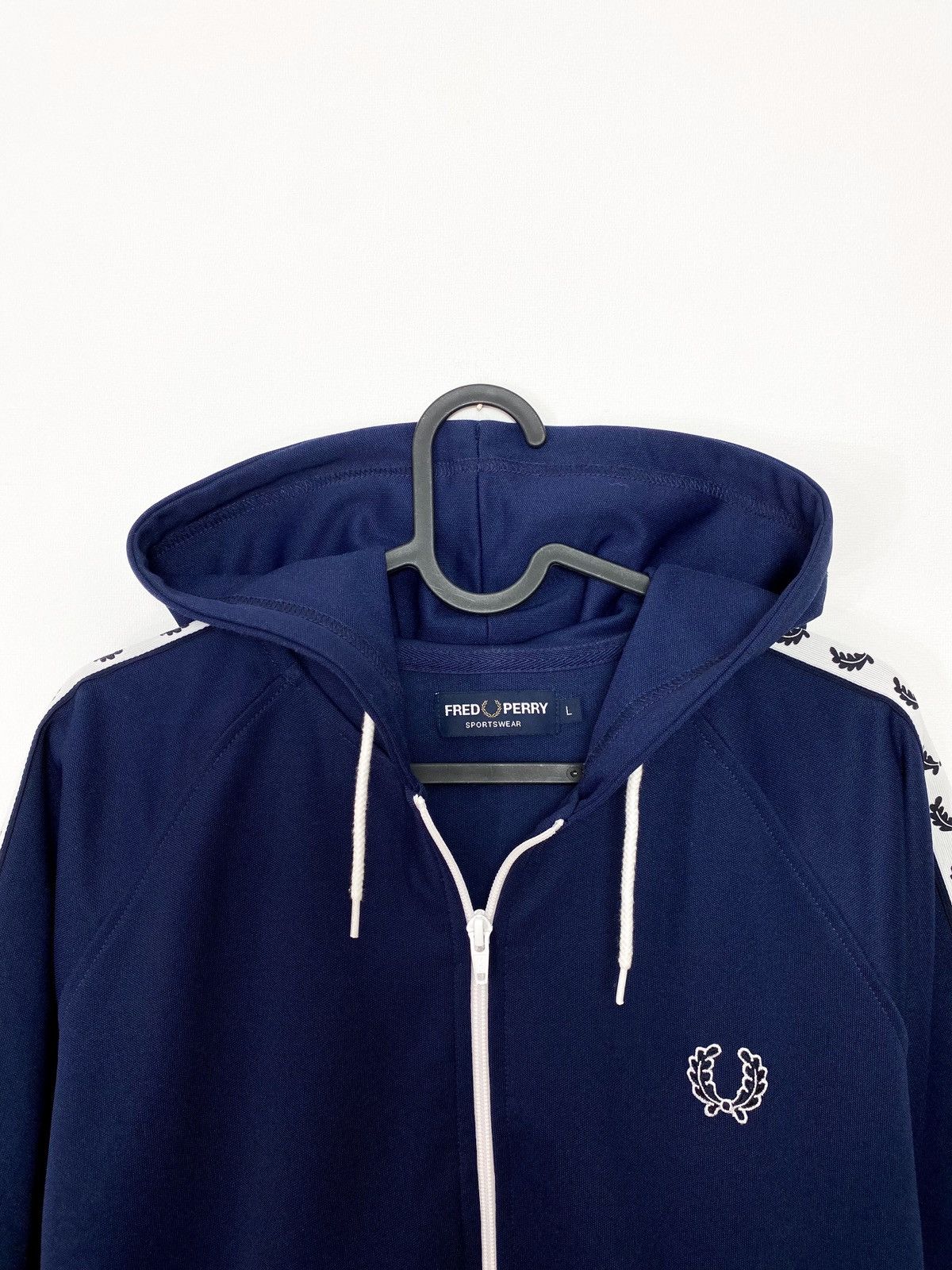 Fred Perry Fred perry taped track zip hoodie size L Size US L / EU 52-54 / 3 - 4 Thumbnail