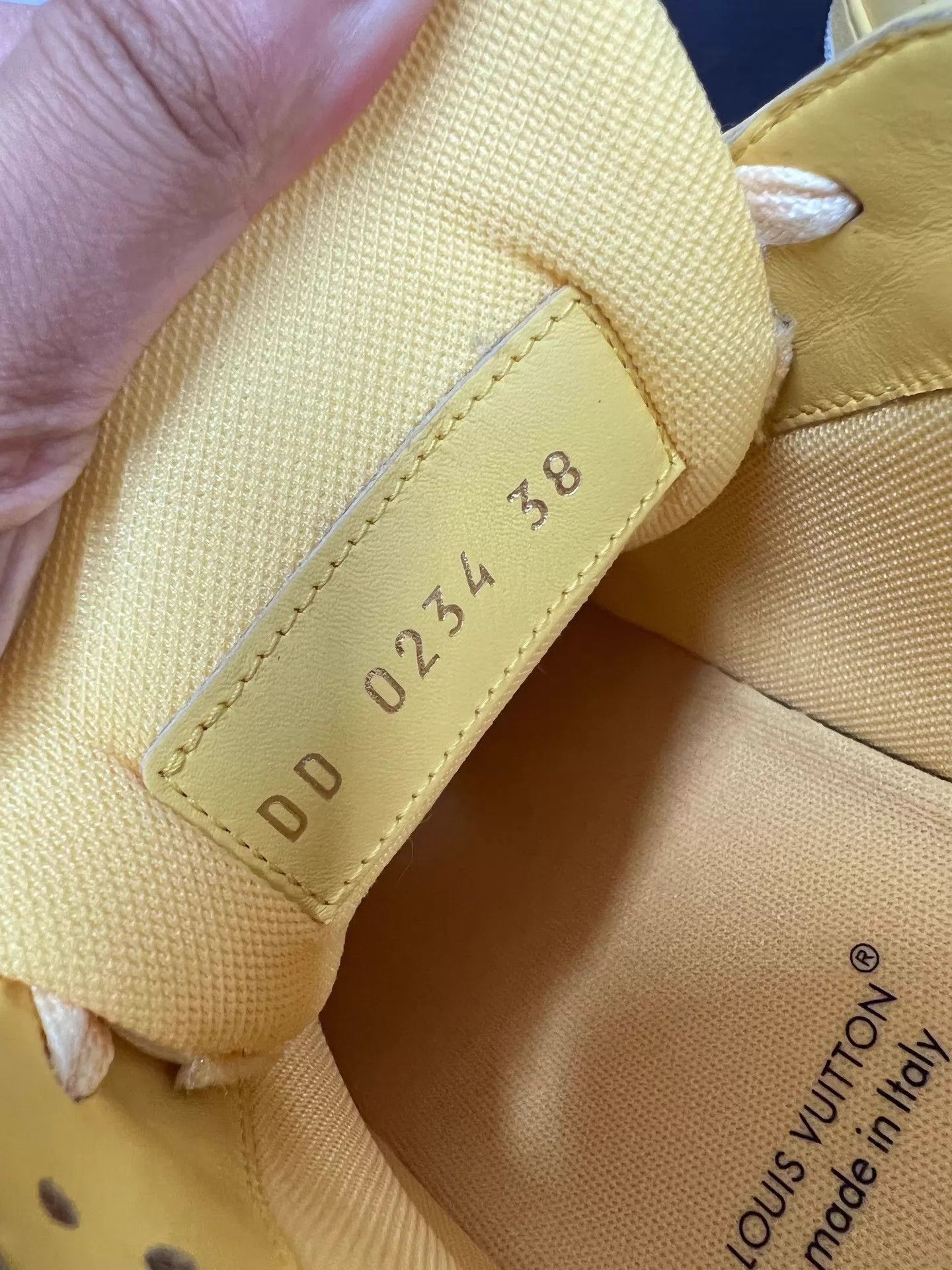 Louis Vuitton LV Trainer White & Yellow Leather EU 38 Good Condition Size US 7.5 / IT 37.5 - 8 Thumbnail