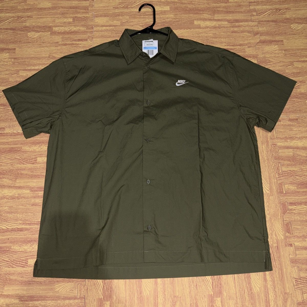 Nike NWT Nike Club Men's Short-Sleeve Button-Down Shirt Medium Size US M / EU 48-50 / 2 - 1 Thumbnail