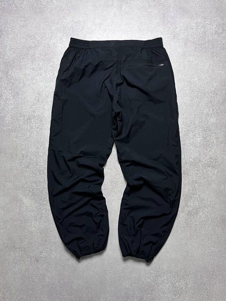 Nike Vintage Nike Swoosh Baggy Nylon Trackpants Y2K XL Size US 36 / EU 52 - 3 Thumbnail