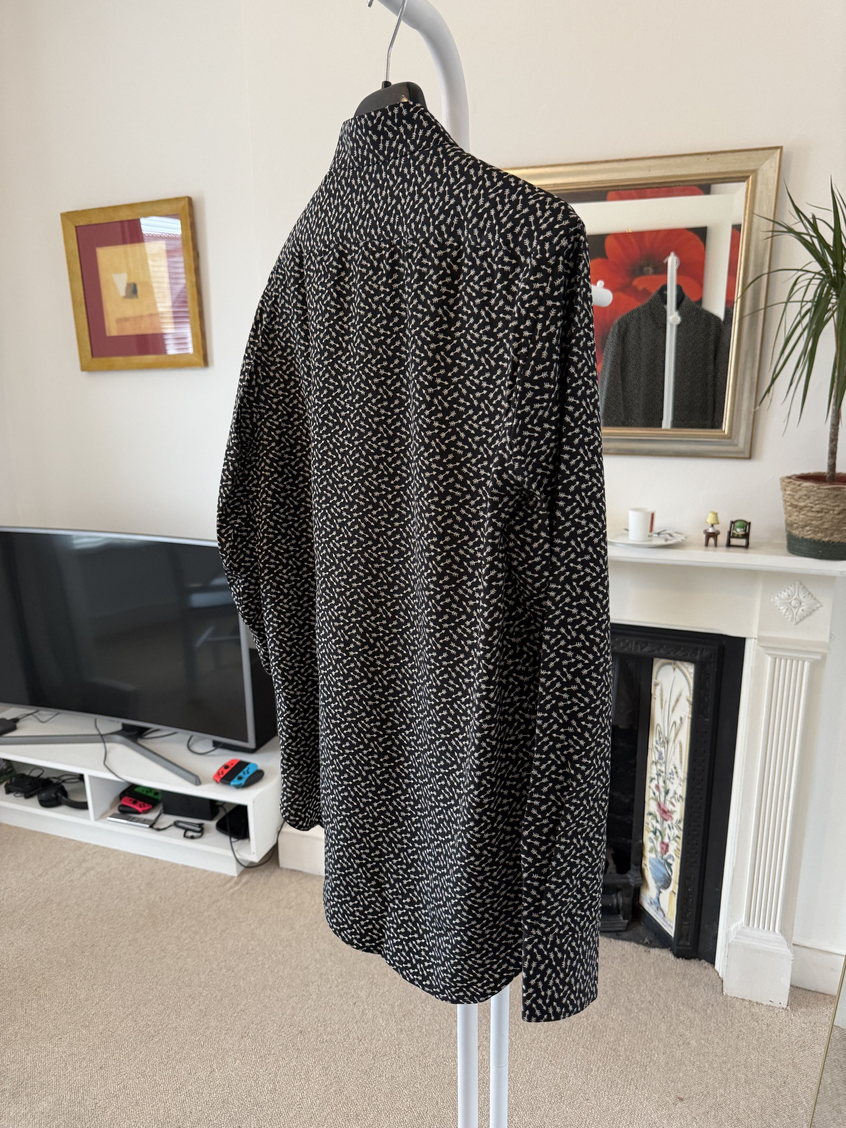 Hedi Slimane × Saint Laurent Paris FW15 Saint Laurent Silk Arrow Shirt Size US M / EU 48-50 / 2 - 4 Thumbnail