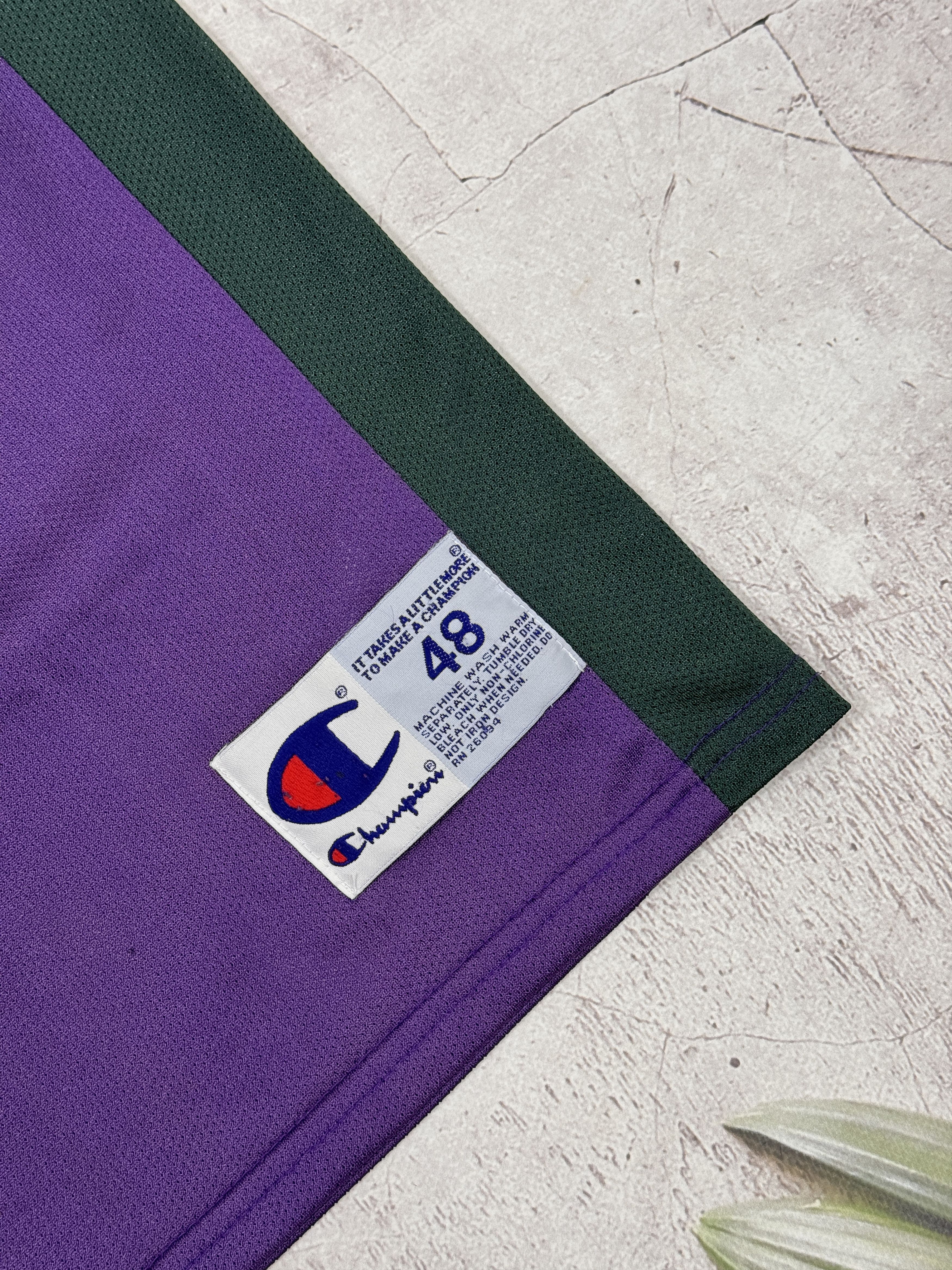 Champion Vintage Milwaukee Bucks #34 Ray Allen NBA Jersey by Champion Size US XL / EU 56 / 4 - 8 Thumbnail