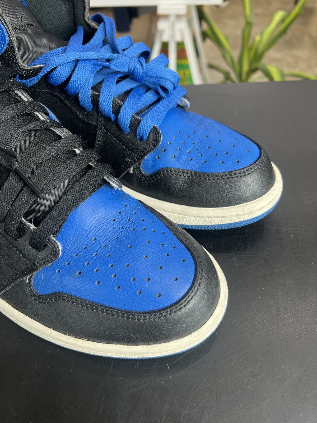 Jordan Brand × Nike Air Jordan 1 Royal Sz. 10 (2017) Size US 10 / EU 43 - 7 Thumbnail