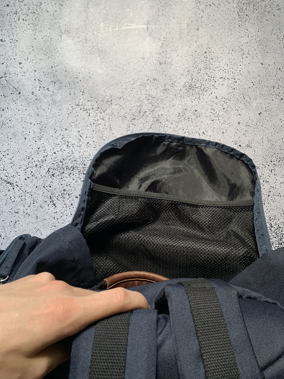 Tommy Hilfiger × Vintage Vintage Tommy Hilfiger Backpack Big Logo Bag Outdoor USA Size ONE SIZE - 10 Thumbnail