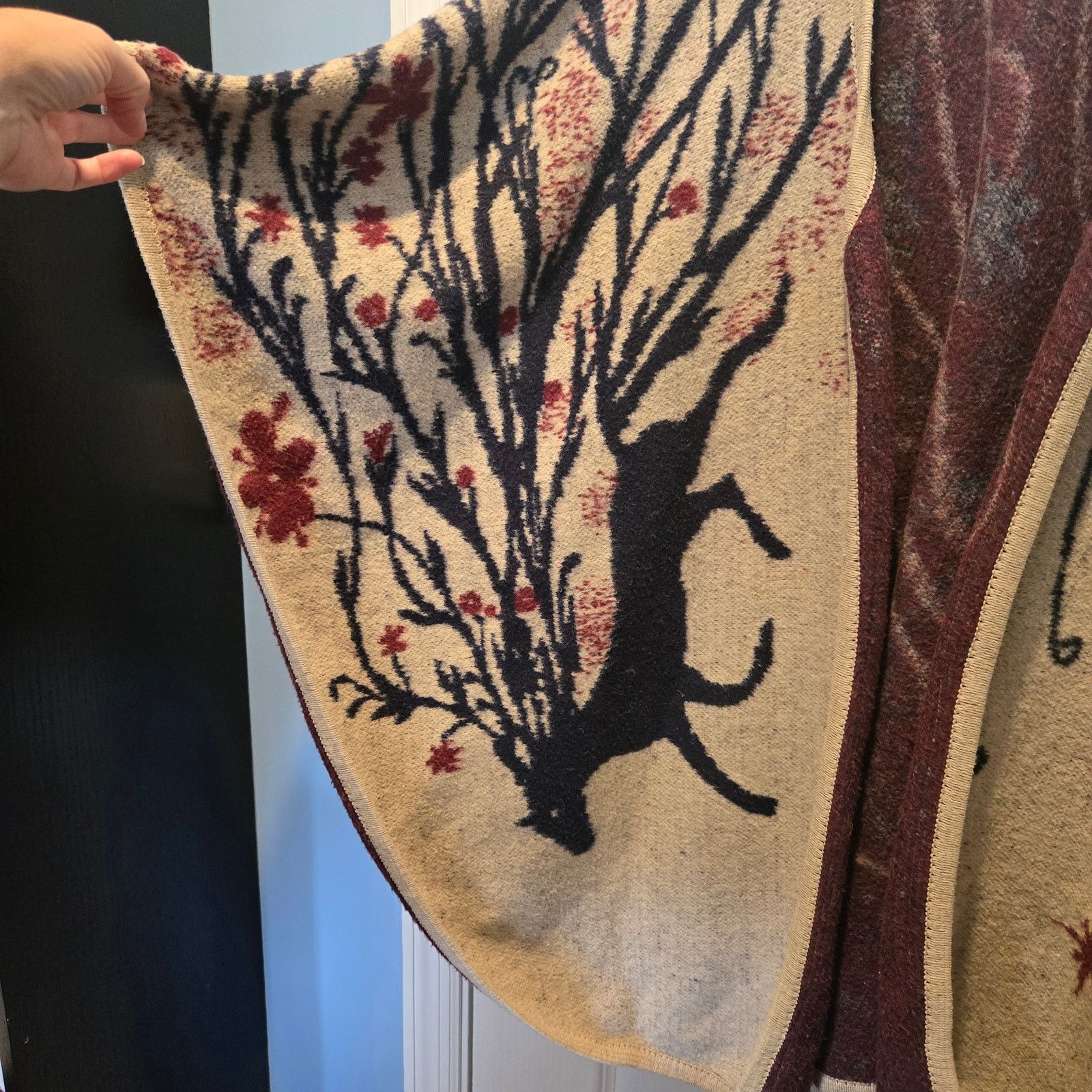 Other Kontatto one size wrap poncho cape shrug deer floral Size ONE SIZE - 3 Thumbnail